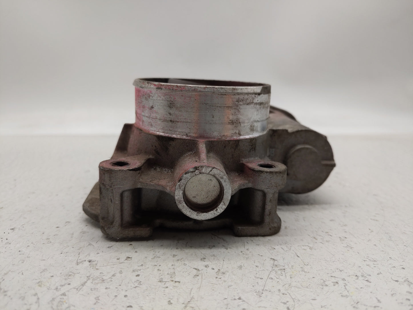 2010-2011 Chevrolet Equinox Throttle Body P/N:186AA Fits Fits 2007 2008 2009 2010 2011 2012 OEM Used Auto Parts - Oemusedaut