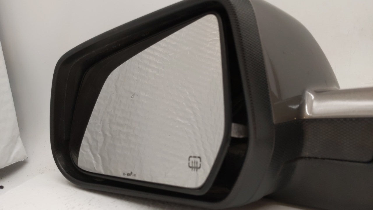 2010-2011 Chevrolet Equinox Driver Side View Mirror - Left Door Mirror OEM Used - Oemusedautoparts1.com