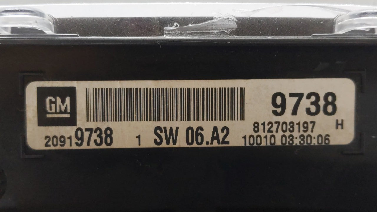 2010 Chevrolet Equinox Instrument Cluster Speedometer Gauges P/N:20919738 20903929, 20838838 Fits OEM Used Auto Parts - Oemu