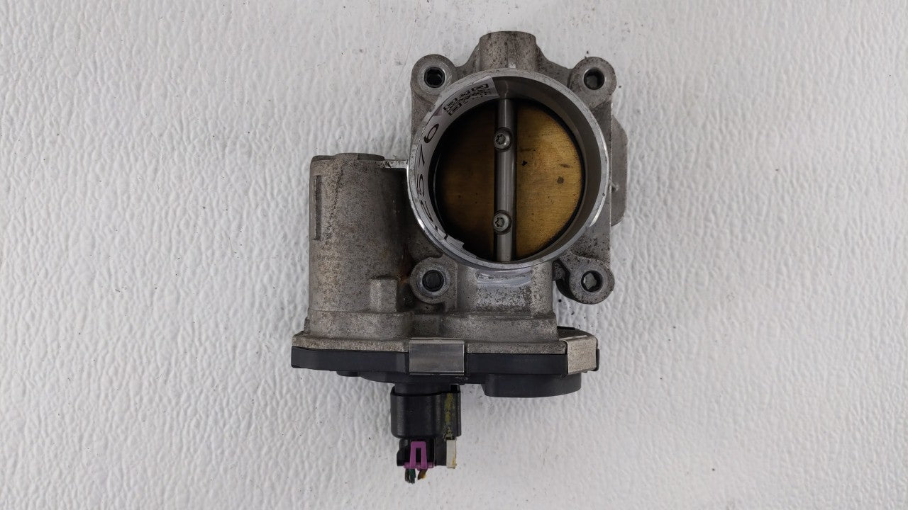 2010-2011 Chevrolet Equinox Throttle Body P/N:668AA 186AA Fits Fits 2007 2008 2009 2010 2011 2012 OEM Used Auto Parts - Oemu