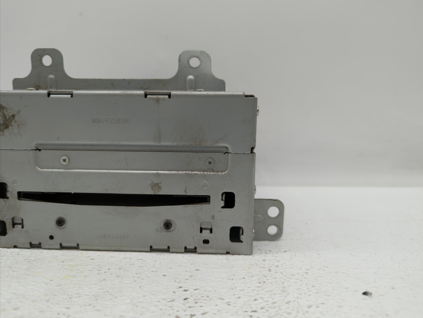 2010-2010 Chevrolet Equinox Am Fm Cd Player Radio Receiver - Oemusedautoparts1.com