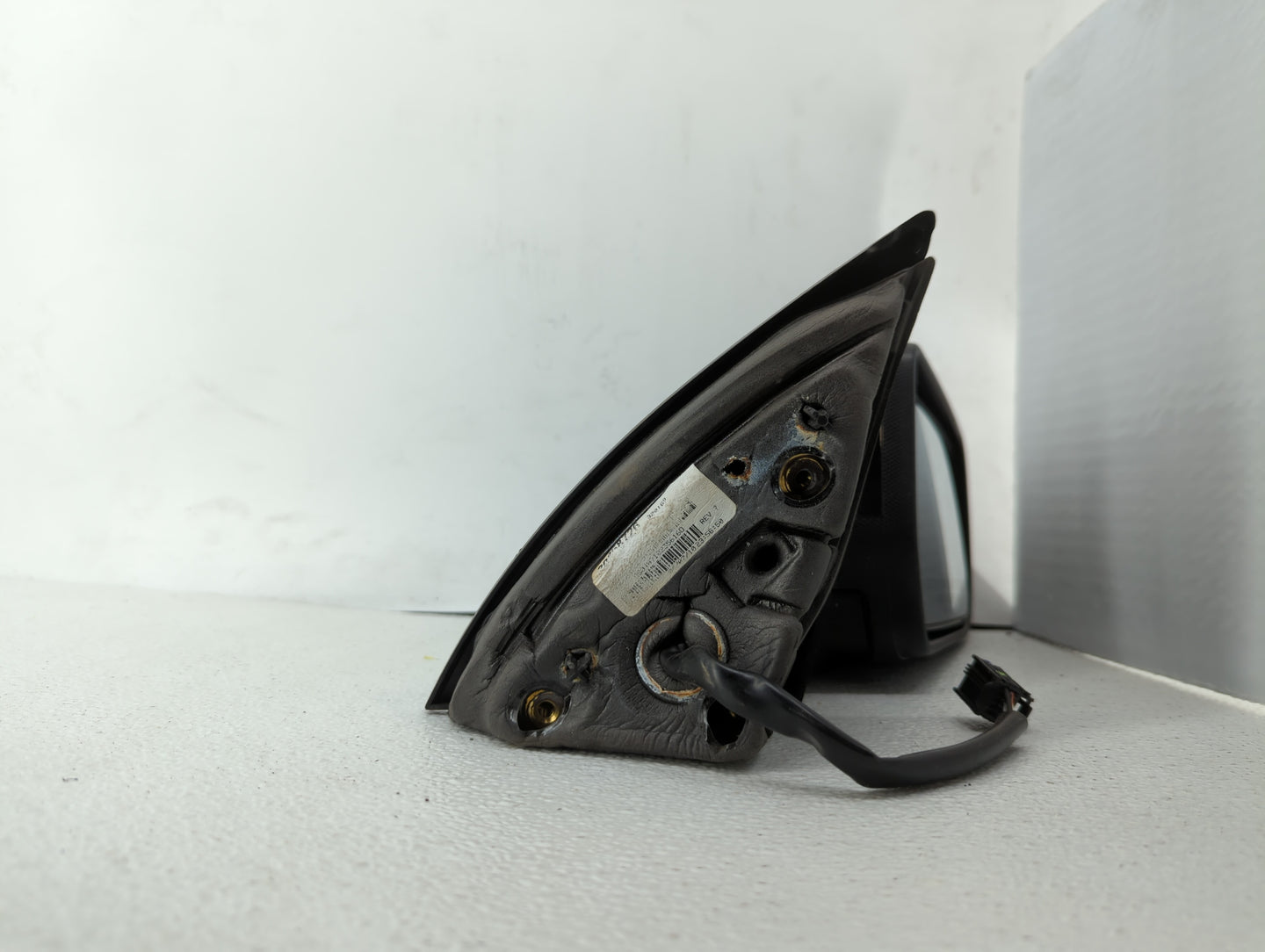 2010-2011 Chevrolet Equinox Passenger Side View Mirror - Right Door Mirror OEM Used - Oemusedautoparts1.com