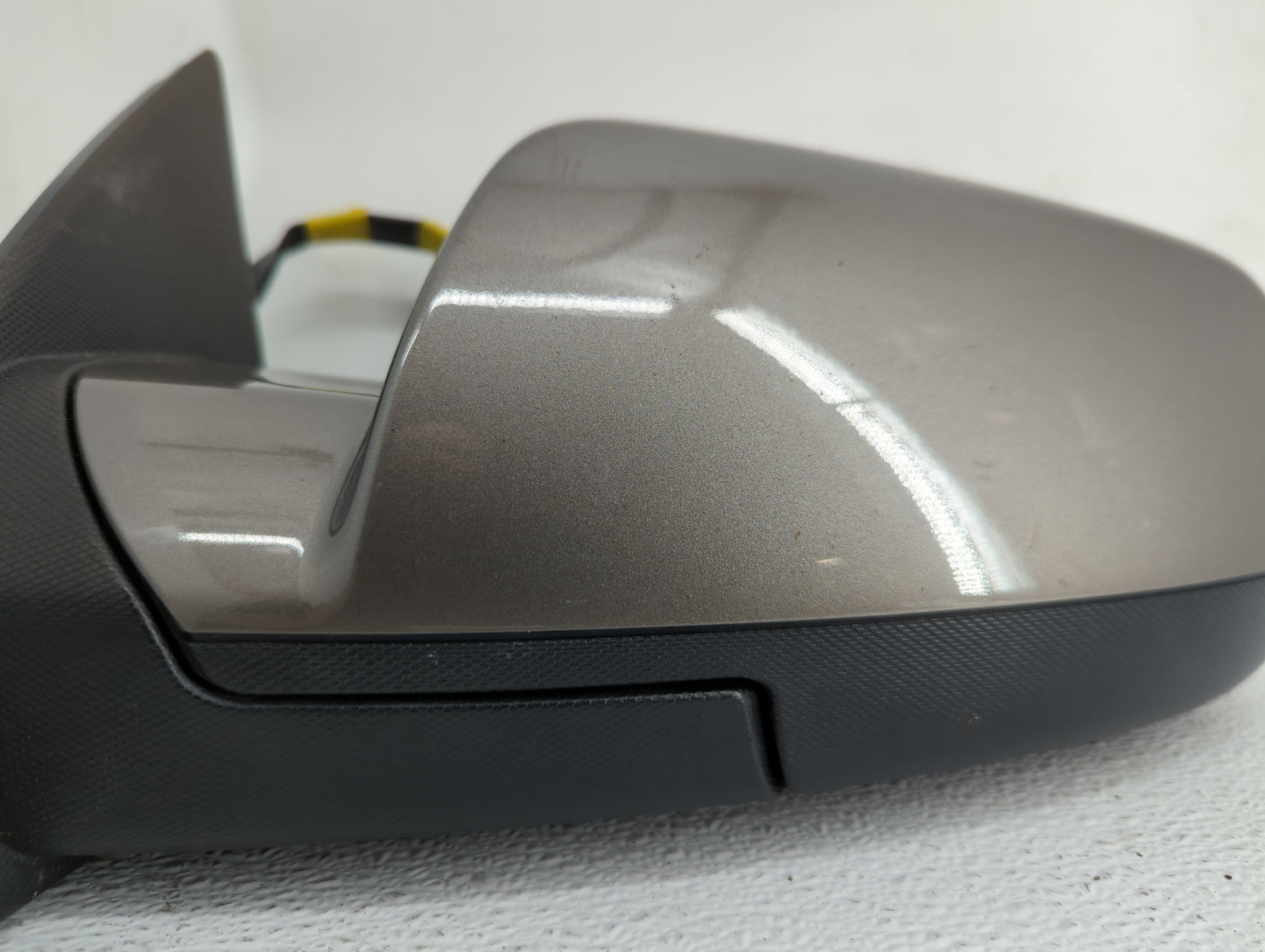 2010-2011 Chevrolet Equinox Driver Side View Mirror - Left Door Mirror OEM Used - Oemusedautoparts1.com