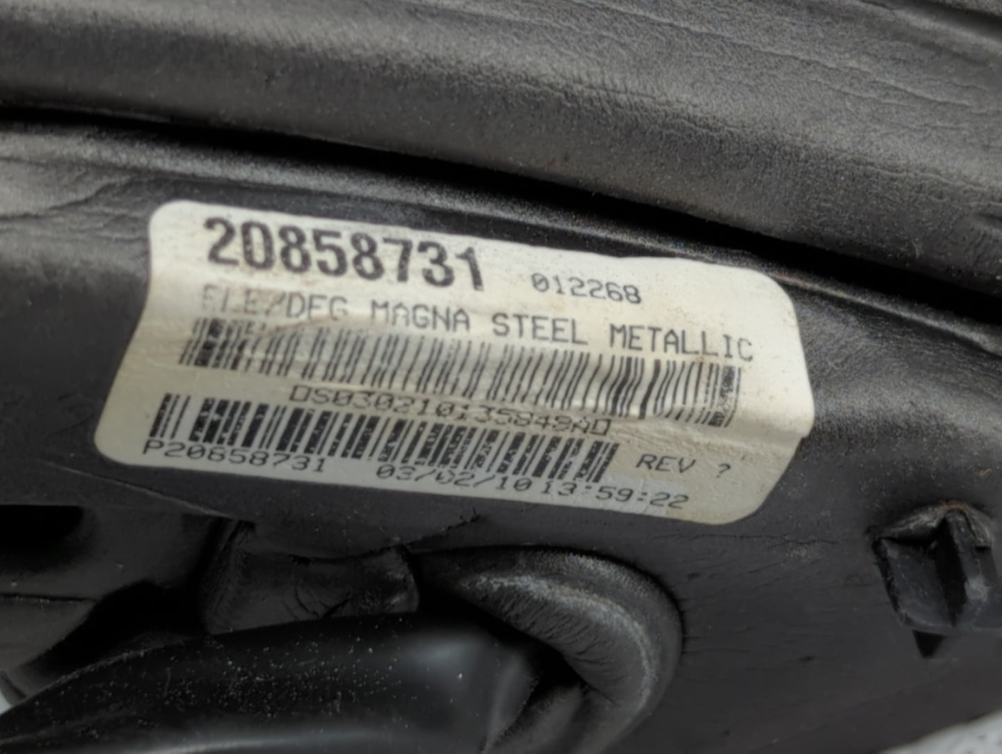 2010-2011 Chevrolet Equinox Driver Side View Mirror - Left Door Mirror OEM Used - Oemusedautoparts1.com