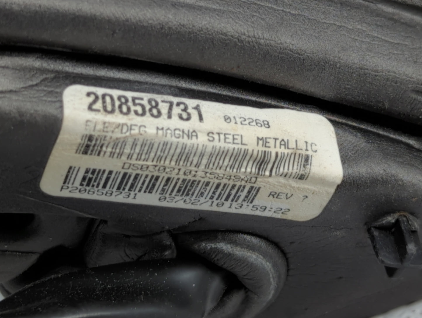 2010-2011 Chevrolet Equinox Driver Side View Mirror - Left Door Mirror OEM Used - Oemusedautoparts1.com