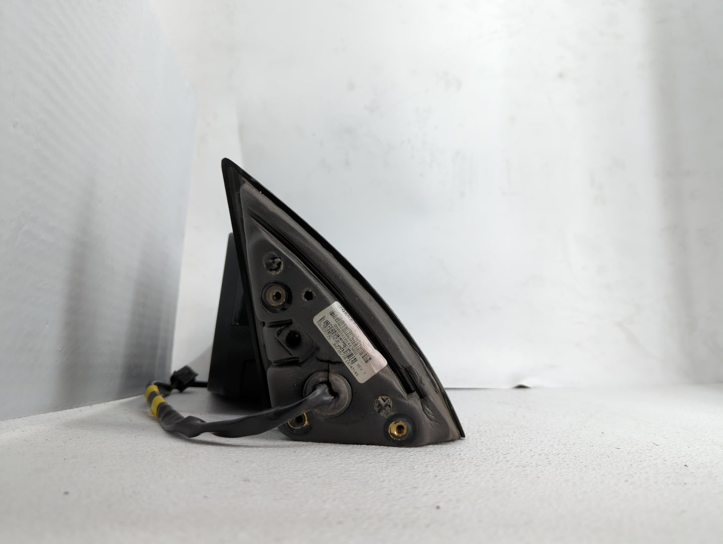 2010-2011 Chevrolet Equinox Driver Side View Mirror - Left Door Mirror OEM Used - Oemusedautoparts1.com