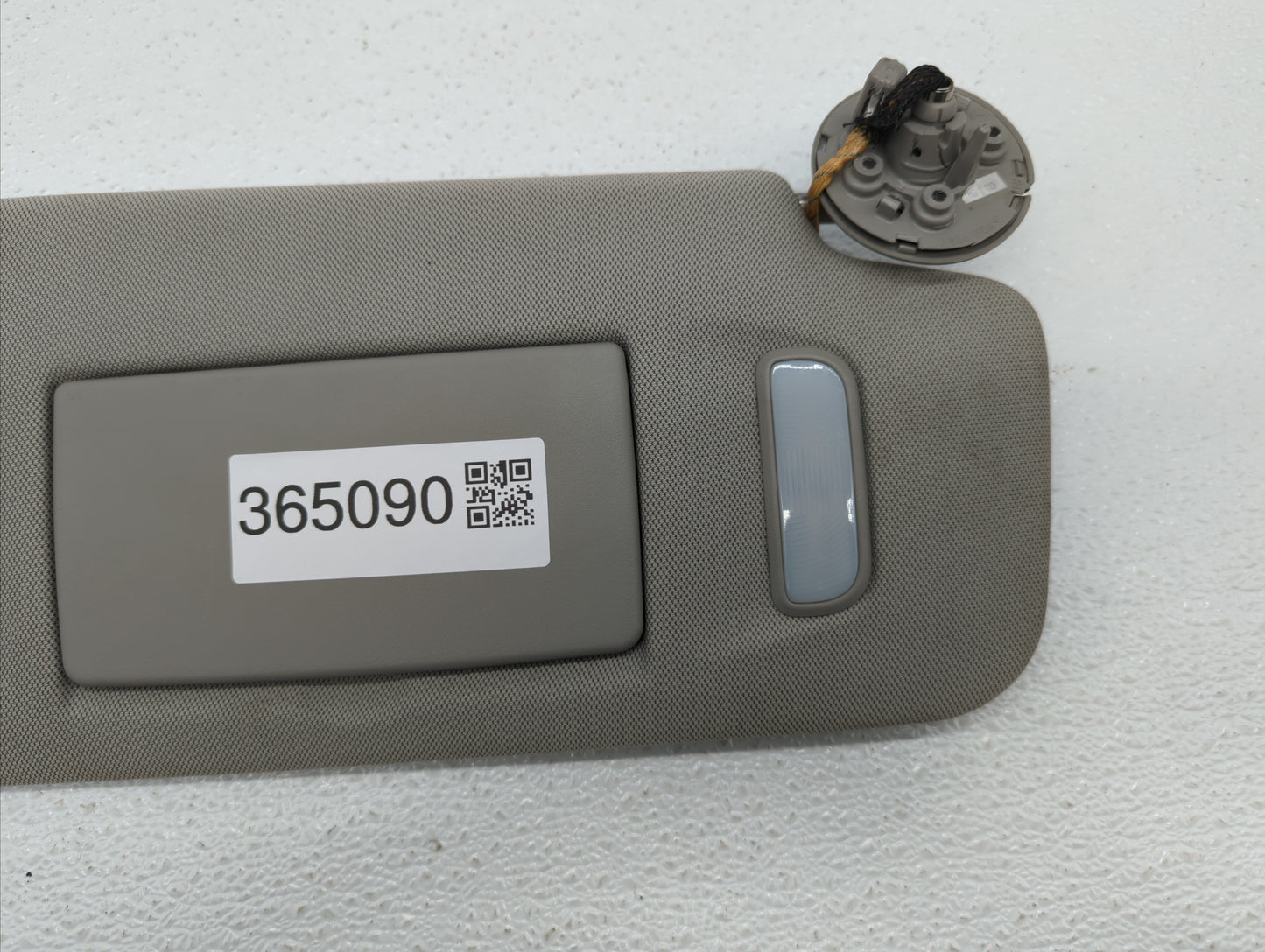 2010-2017 Chevrolet Equinox Sun Visor Shade Replacement Passenger Right Mirror Fits Fits 2010 2011 2012 2013 2014 2015 2016 