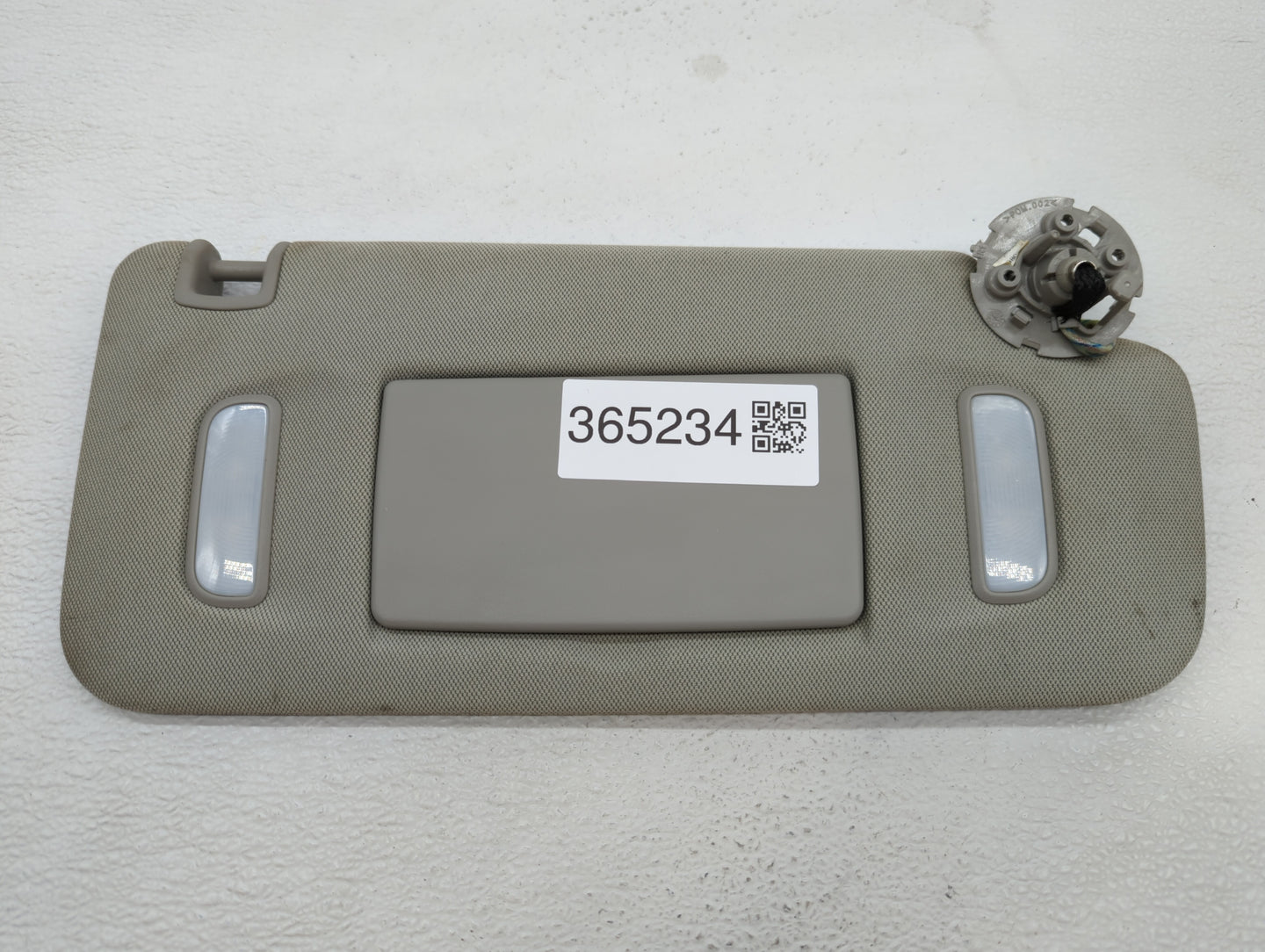 2010-2017 Chevrolet Equinox Sun Visor Shade Replacement Passenger Right Mirror Fits Fits 2010 2011 2012 2013 2014 2015 2016 