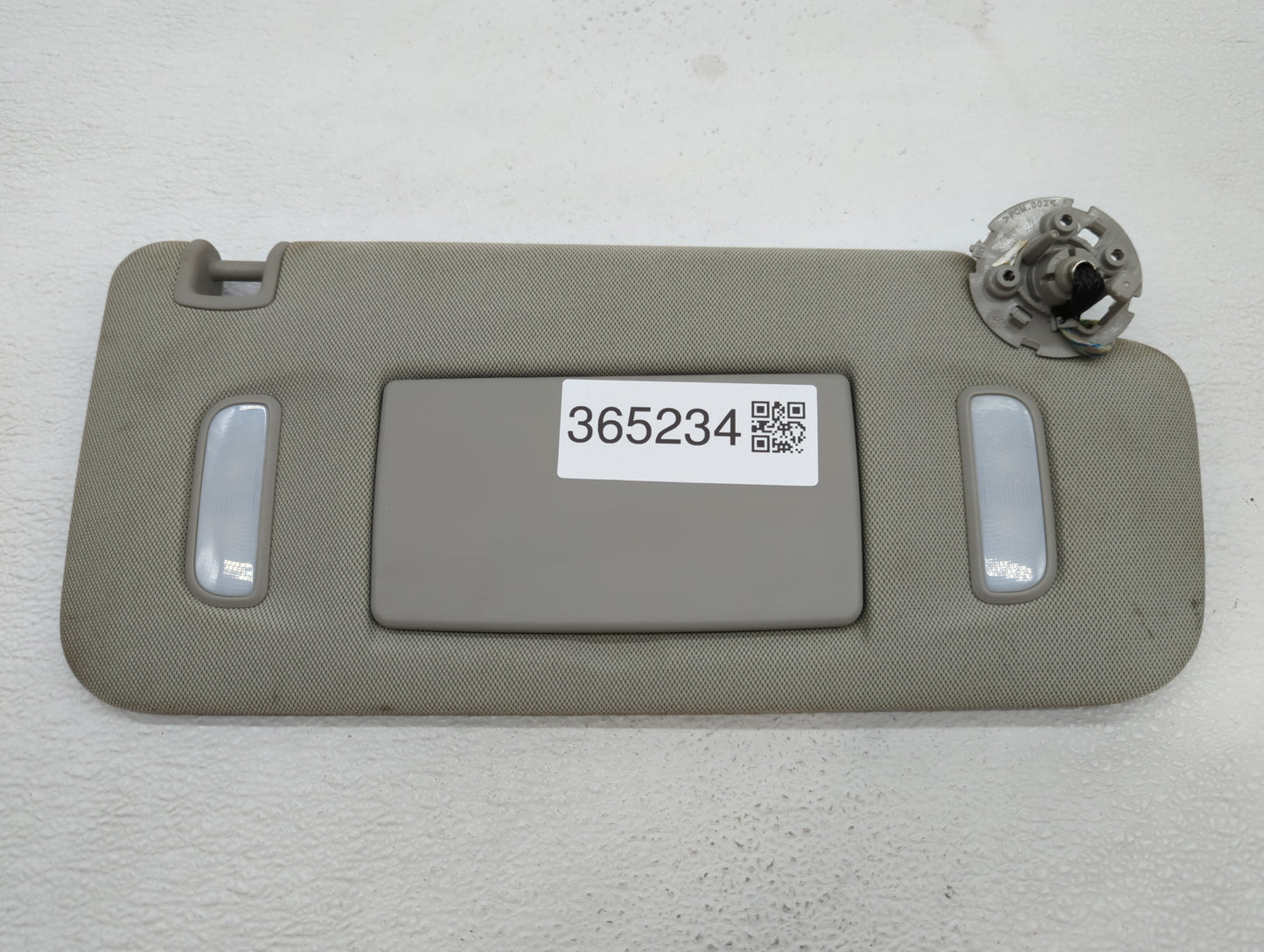 2010-2017 Chevrolet Equinox Sun Visor Shade Replacement Passenger Right Mirror Fits Fits 2010 2011 2012 2013 2014 2015 2016 