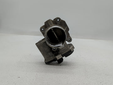 2010-2011 Chevrolet Equinox Throttle Body P/N:9B4G-9F991-A 668AA, 186AA Fits Fits 2007 2008 2009 2010 2011 2012 OEM Used Aut