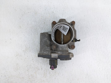 2010-2011 Chevrolet Equinox Throttle Body P/N:9B4G-9F991-A 668AA, 186AA Fits Fits 2007 2008 2009 2010 2011 2012 OEM Used Aut