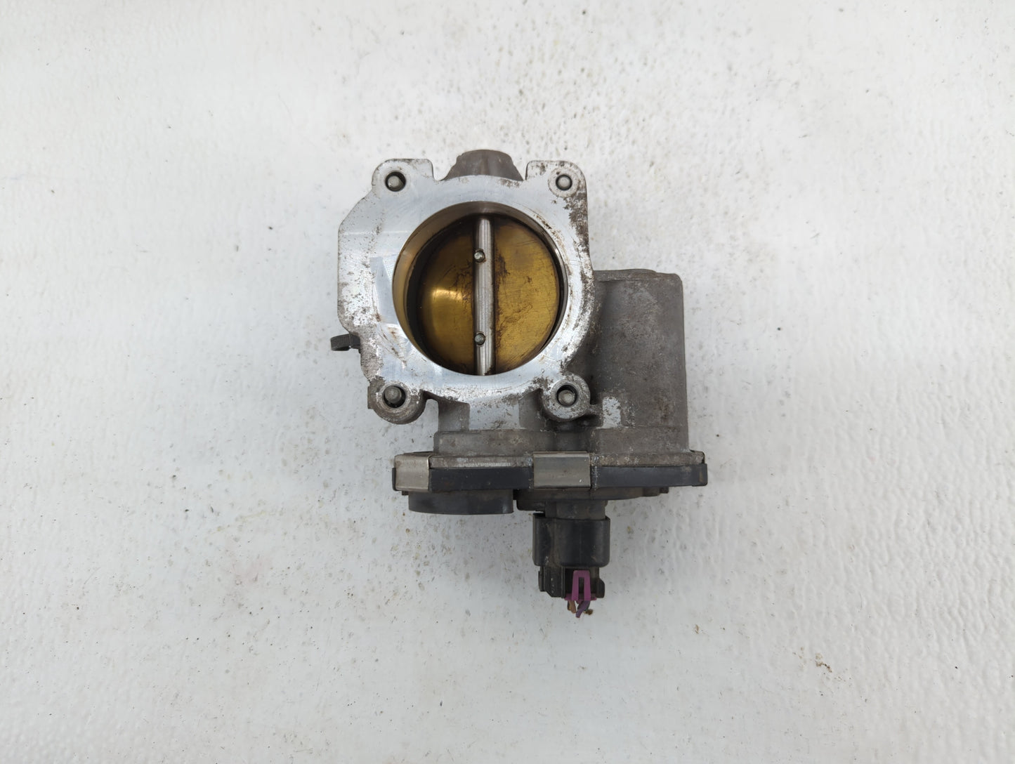 2010-2011 Chevrolet Equinox Throttle Body P/N:9B4G-9F991-A 668AA, 186AA Fits Fits 2007 2008 2009 2010 2011 2012 OEM Used Aut
