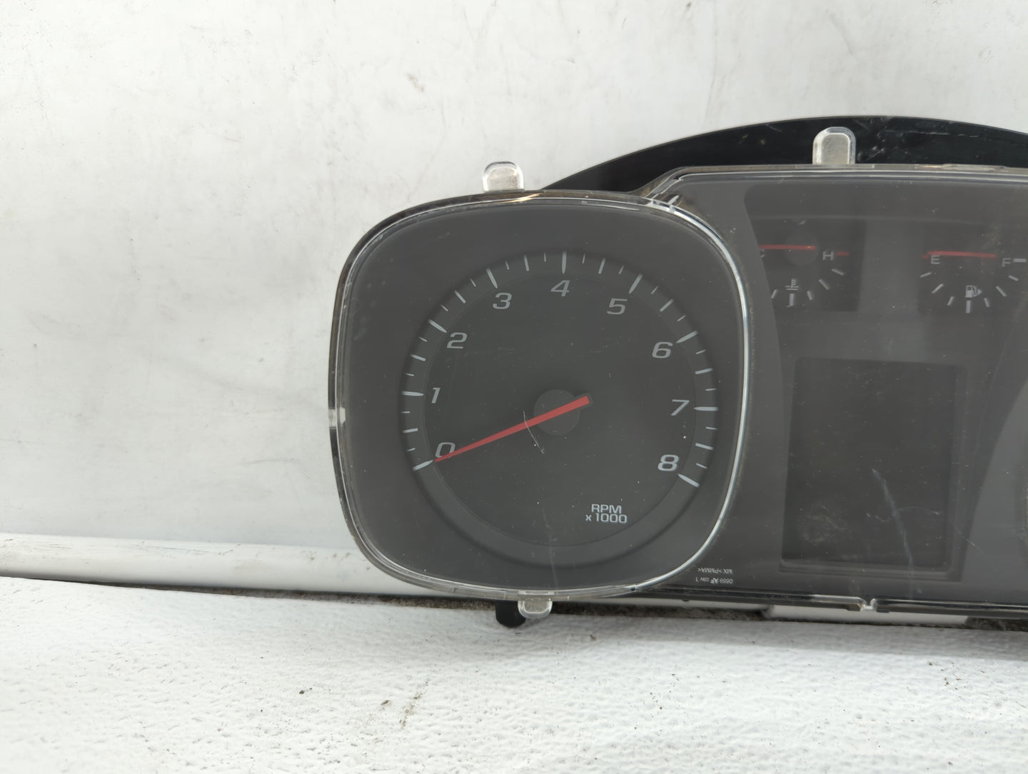 2010 Chevrolet Equinox Instrument Cluster Speedometer Gauges P/N:20919738 20903929, 20838838 Miles: Fits OEM Used Auto Parts