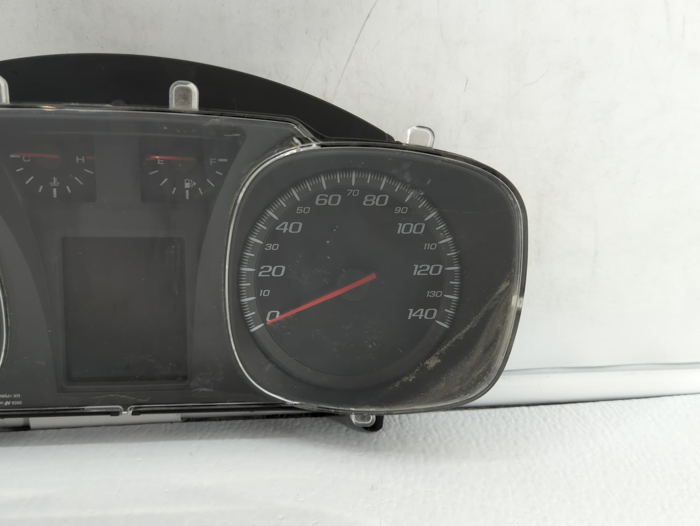 2010 Chevrolet Equinox Instrument Cluster Speedometer Gauges P/N:20919738 20903929, 20838838 Fits OEM Used Auto Parts - Oemu