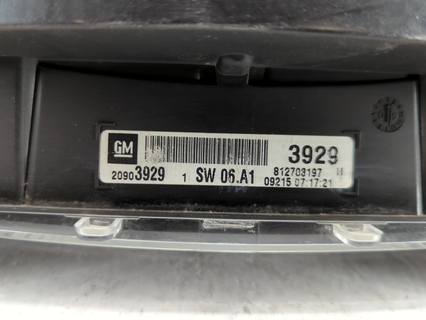 2010 Chevrolet Equinox Instrument Cluster Speedometer Gauges P/N:20919738 20903929, 20838838 Fits OEM Used Auto Parts - Oemu