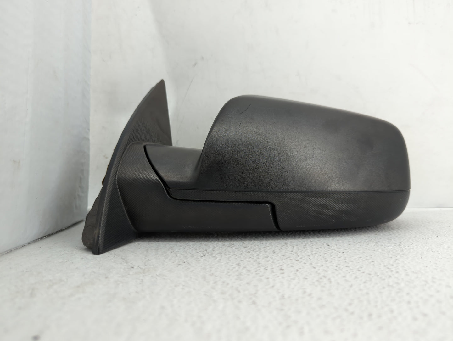 2010-2011 Chevrolet Equinox Driver Side View Mirror - Left Door Mirror OEM Used - Oemusedautoparts1.com