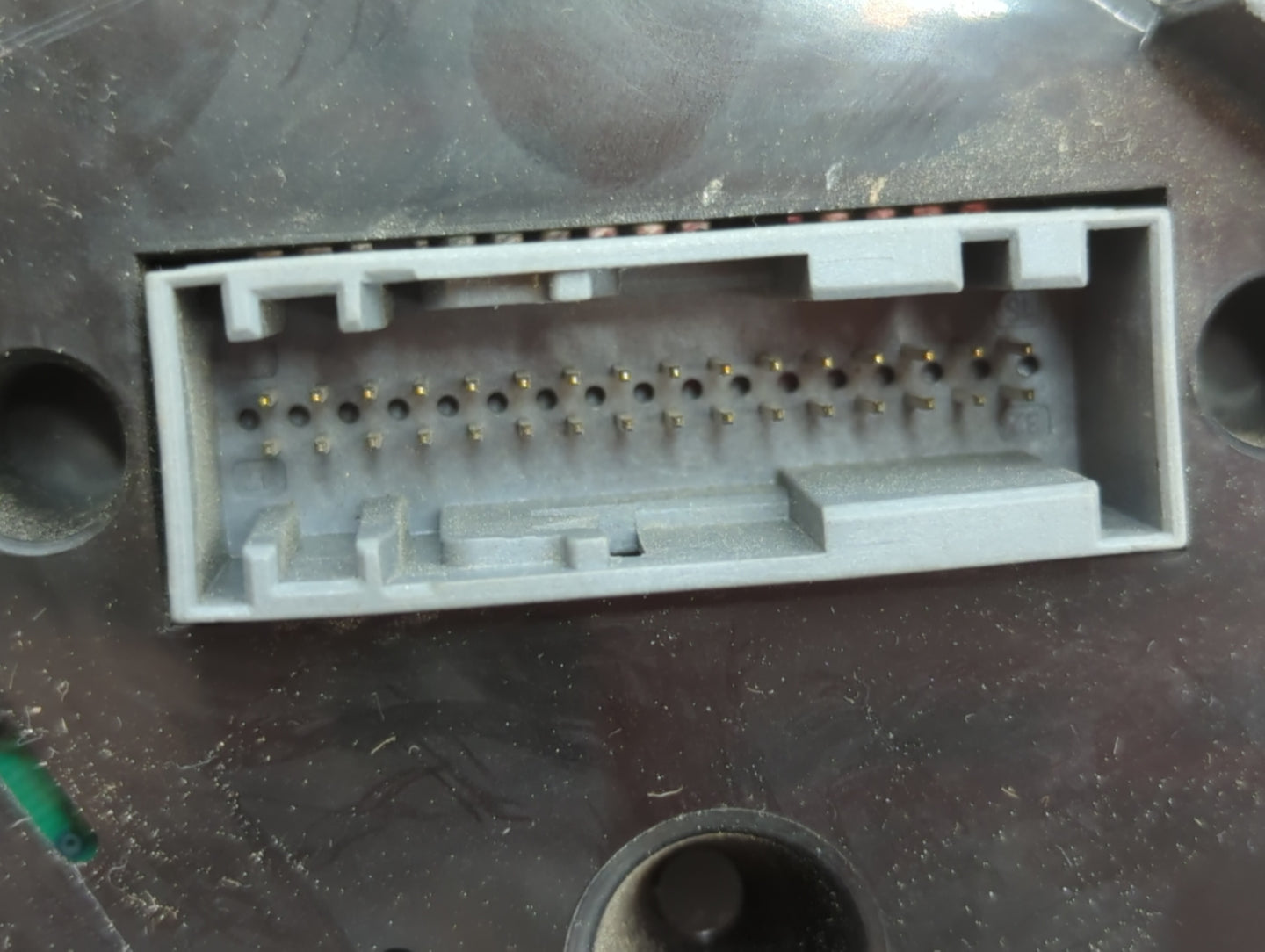 2010 Chevrolet Equinox Instrument Cluster Speedometer Gauges P/N:20919738 20903929, 20838838 Fits OEM Used Auto Parts - Oemu