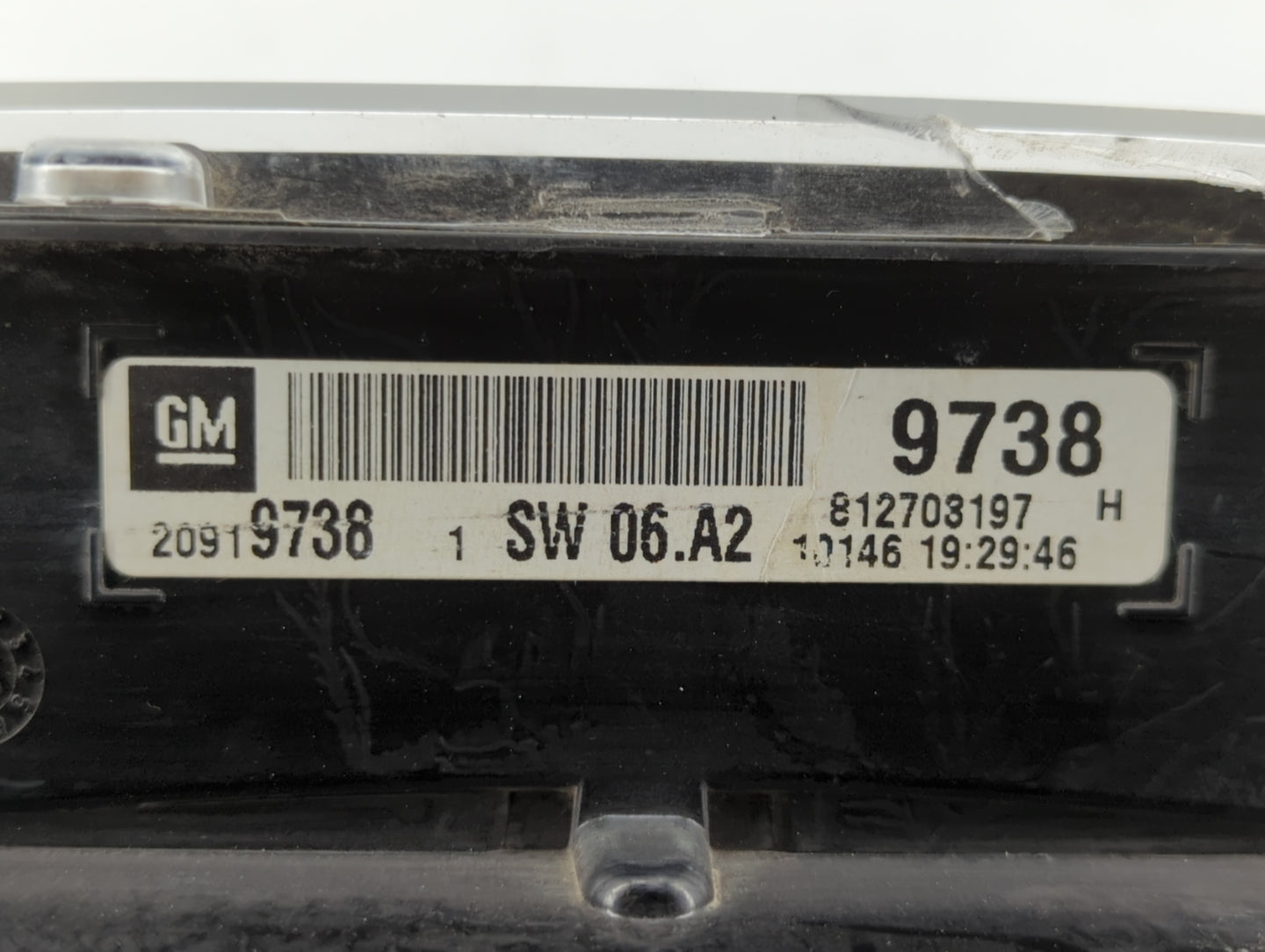2010 Chevrolet Equinox Instrument Cluster Speedometer Gauges P/N:20919738 20903929, 20838838 Fits OEM Used Auto Parts - Oemu
