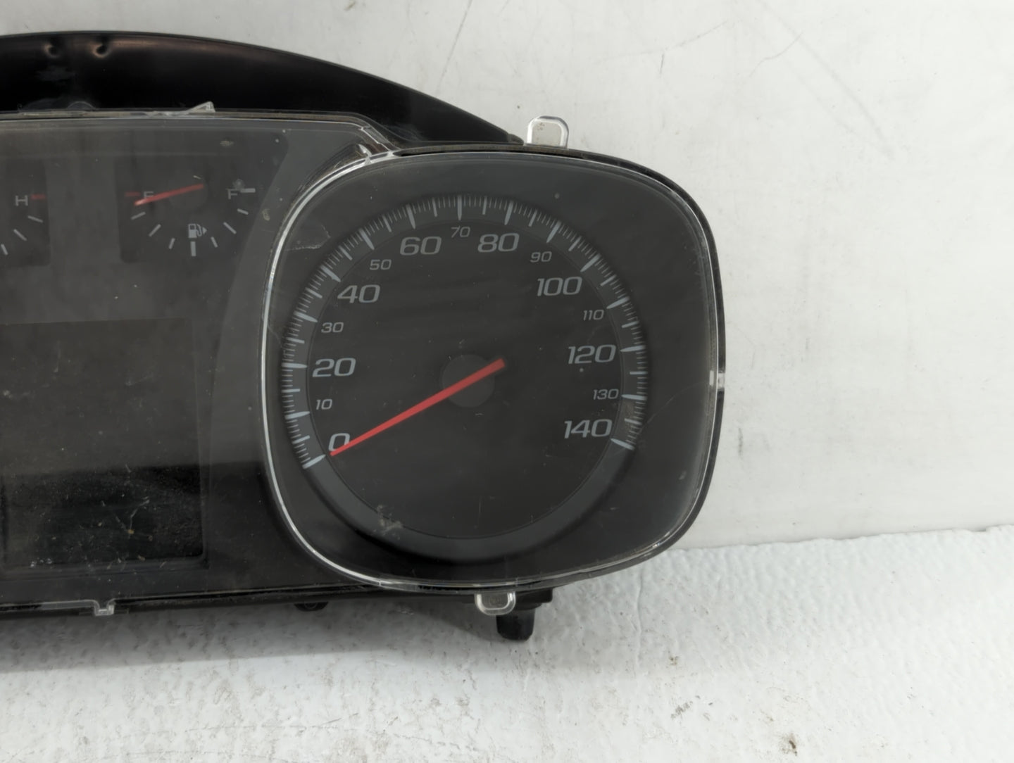 2010 Chevrolet Equinox Instrument Cluster Speedometer Gauges P/N:20919738 20903929, 20838838 Fits OEM Used Auto Parts - Oemu