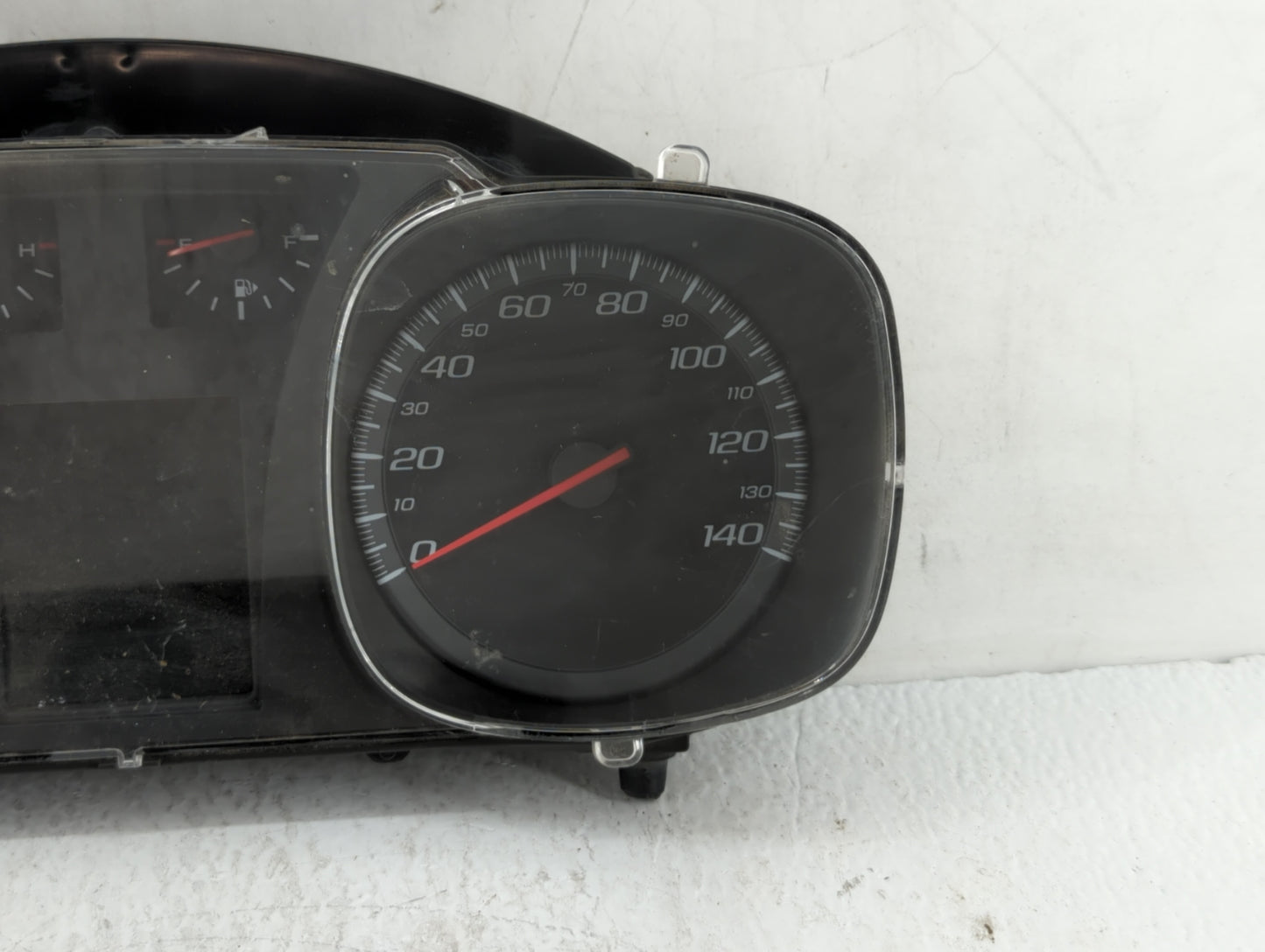 2010 Chevrolet Equinox Instrument Cluster Speedometer Gauges P/N:20919738 20903929, 20838838 Fits OEM Used Auto Parts - Oemu