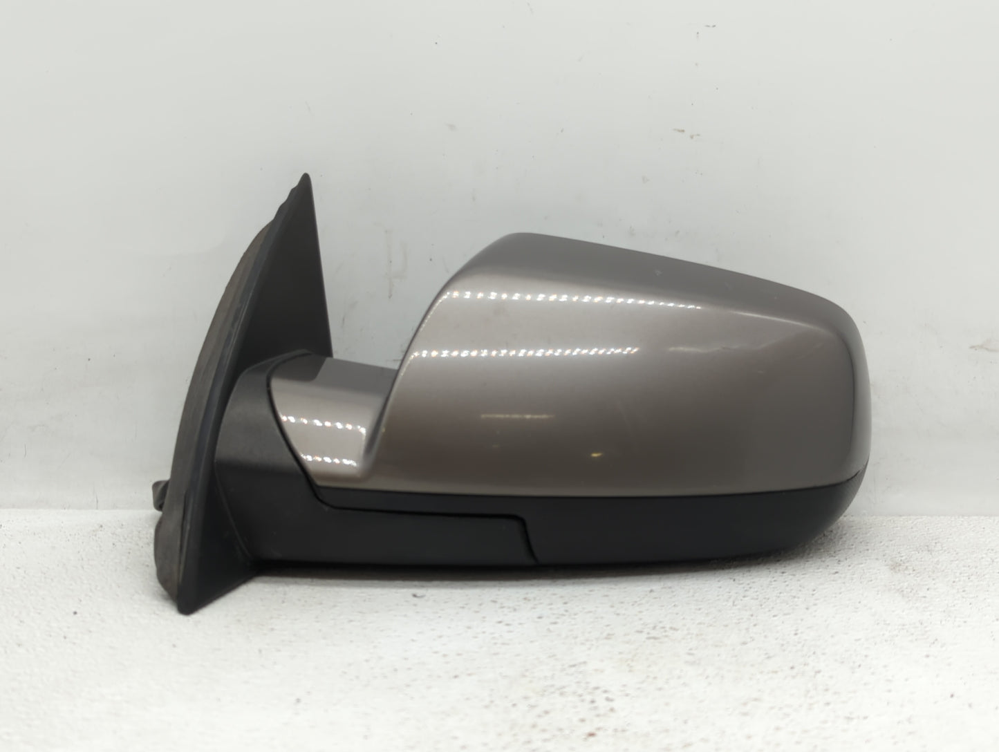 2010-2011 Chevrolet Equinox Driver Side View Mirror - Left Door Mirror OEM Used - Oemusedautoparts1.com
