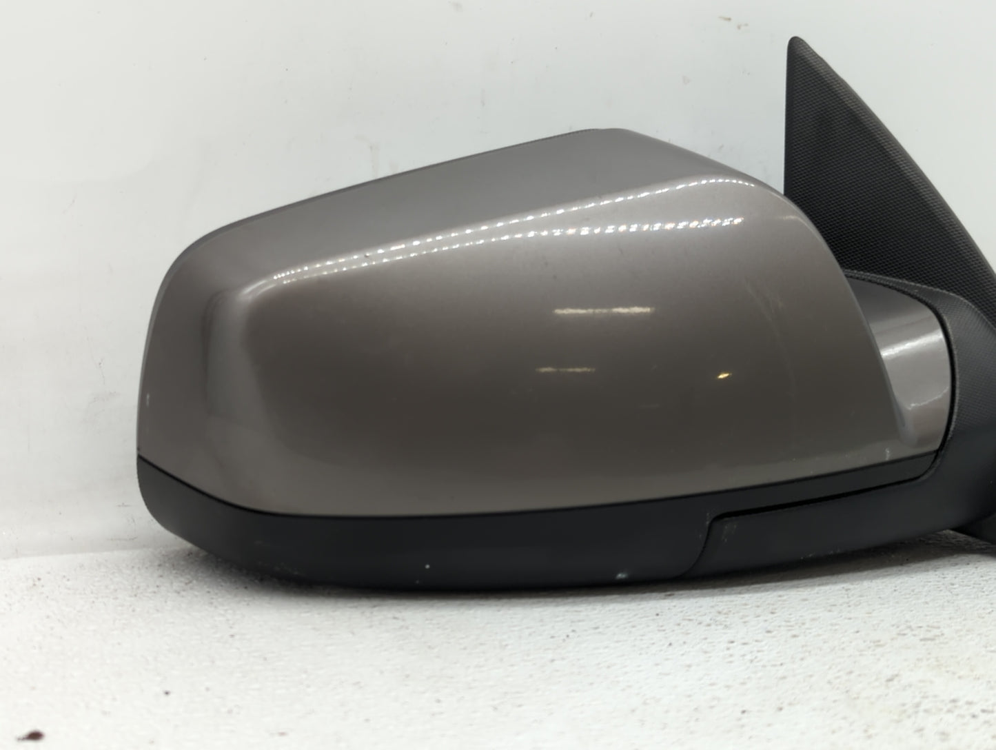 2010-2011 Chevrolet Equinox Passenger Side View Mirror - Right Door Mirror OEM Used - Oemusedautoparts1.com