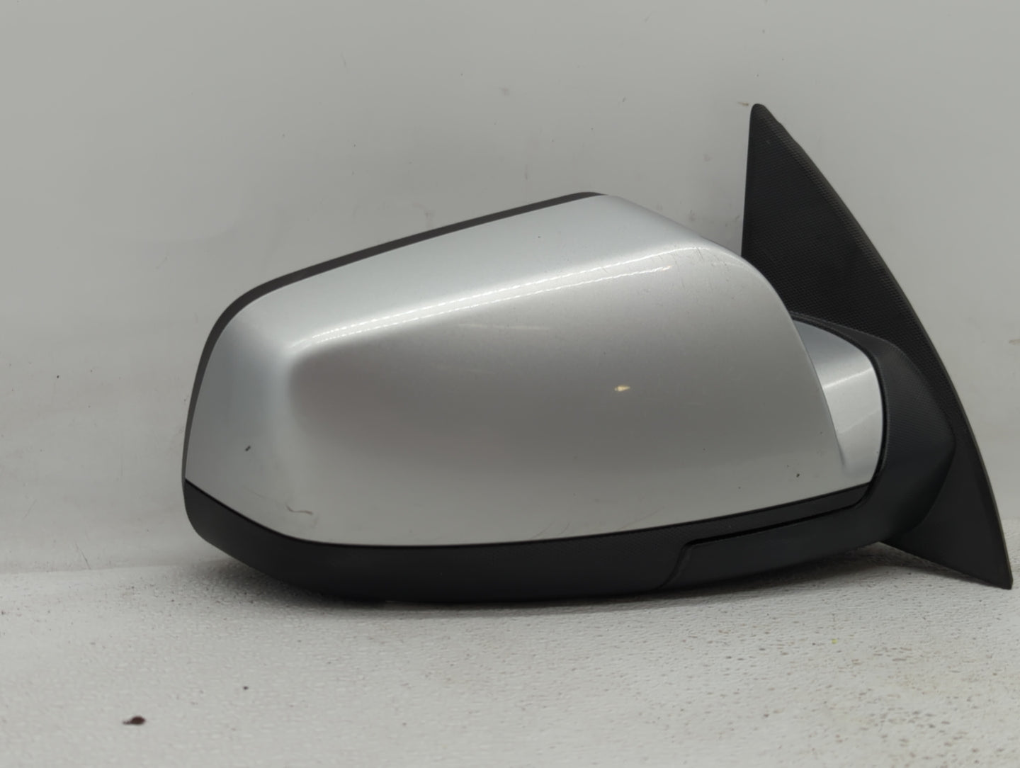 2010-2011 Chevrolet Equinox Passenger Side View Mirror - Right Door Mirror OEM Used - Oemusedautoparts1.com