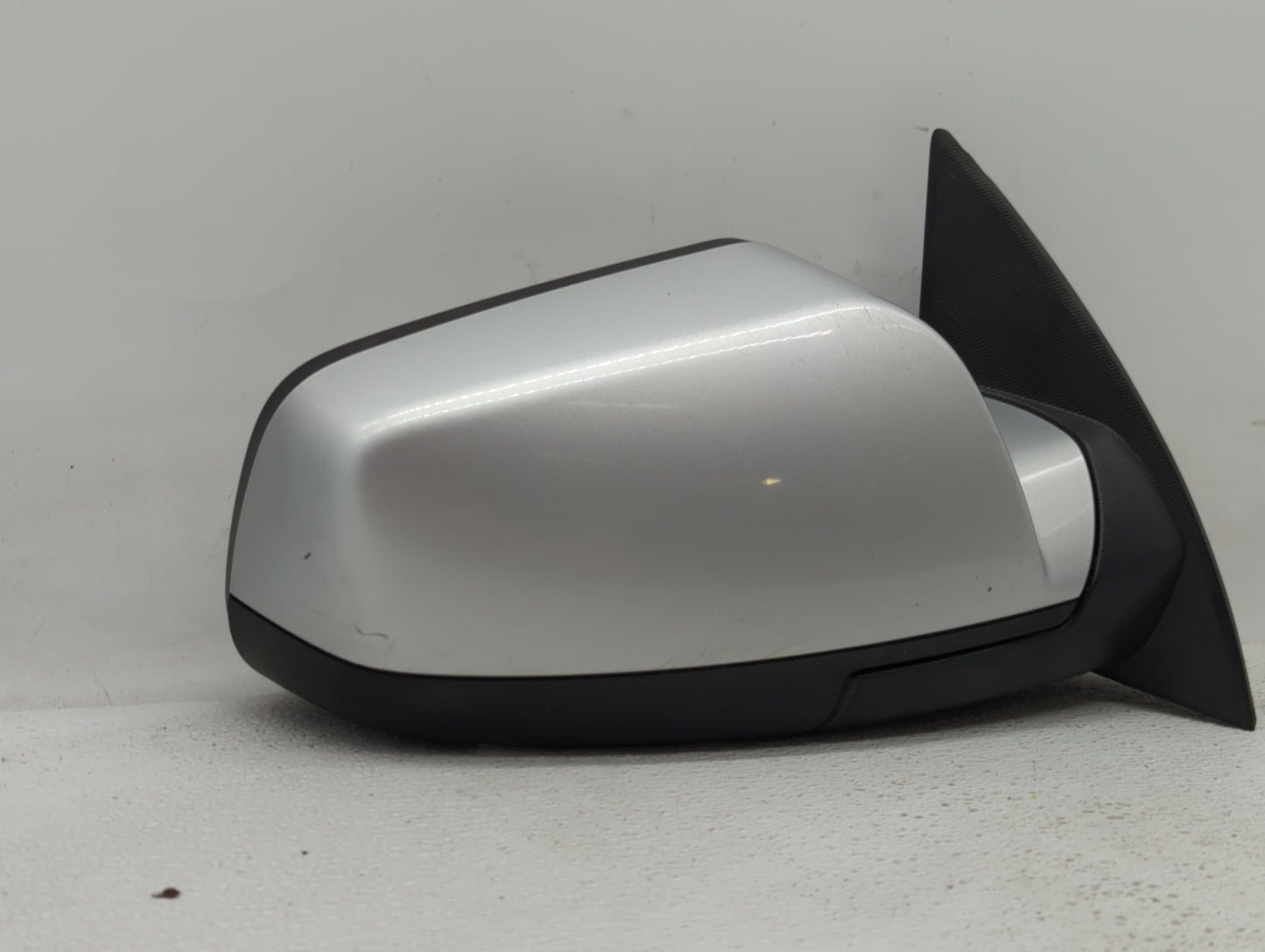 2010-2011 Chevrolet Equinox Passenger Side View Mirror - Right Door Mirror OEM Used - Oemusedautoparts1.com