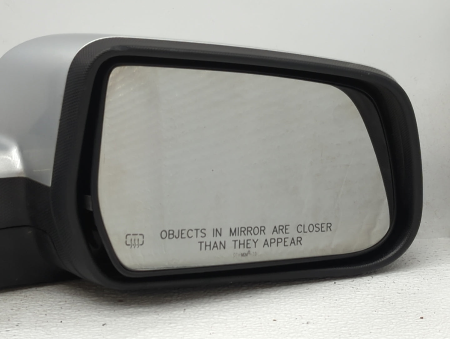 2010-2011 Chevrolet Equinox Passenger Side View Mirror - Right Door Mirror OEM Used - Oemusedautoparts1.com