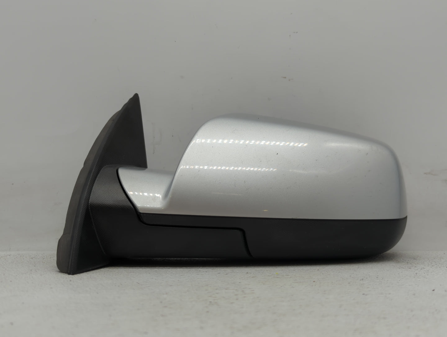 2010-2011 Chevrolet Equinox Driver Side View Mirror - Left Door Mirror OEM Used - Oemusedautoparts1.com