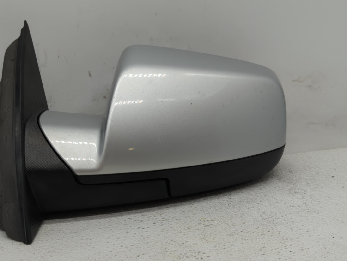 2010-2011 Chevrolet Equinox Driver Side View Mirror - Left Door Mirror OEM Used - Oemusedautoparts1.com