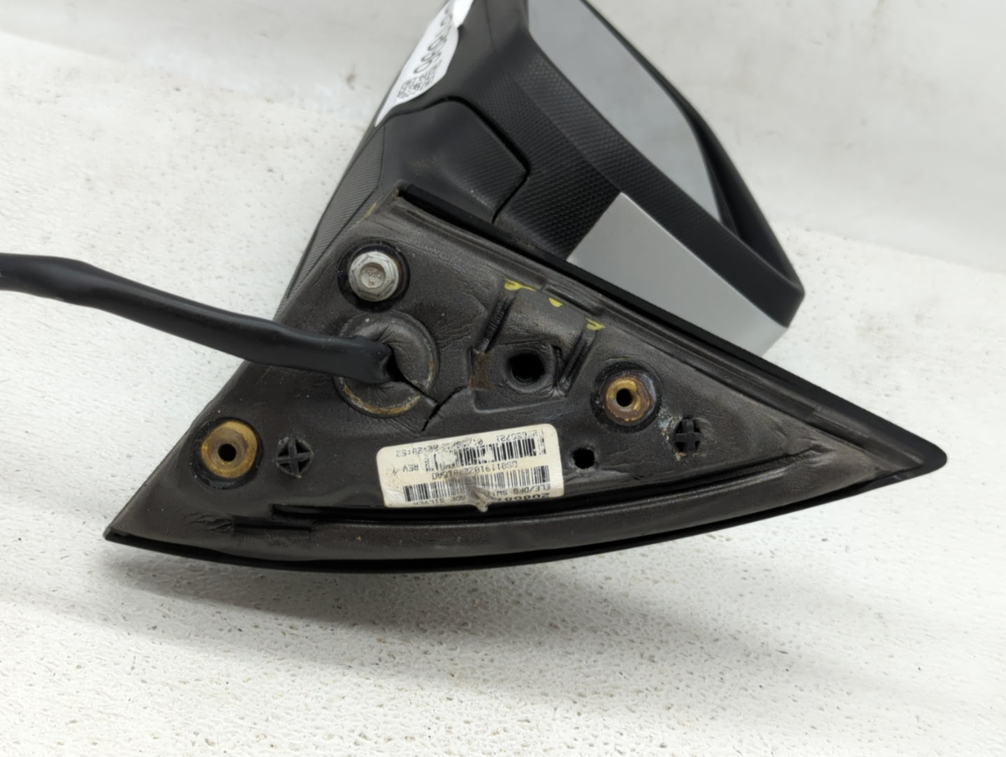 2010-2011 Chevrolet Equinox Driver Side View Mirror - Left Door Mirror OEM Used - Oemusedautoparts1.com