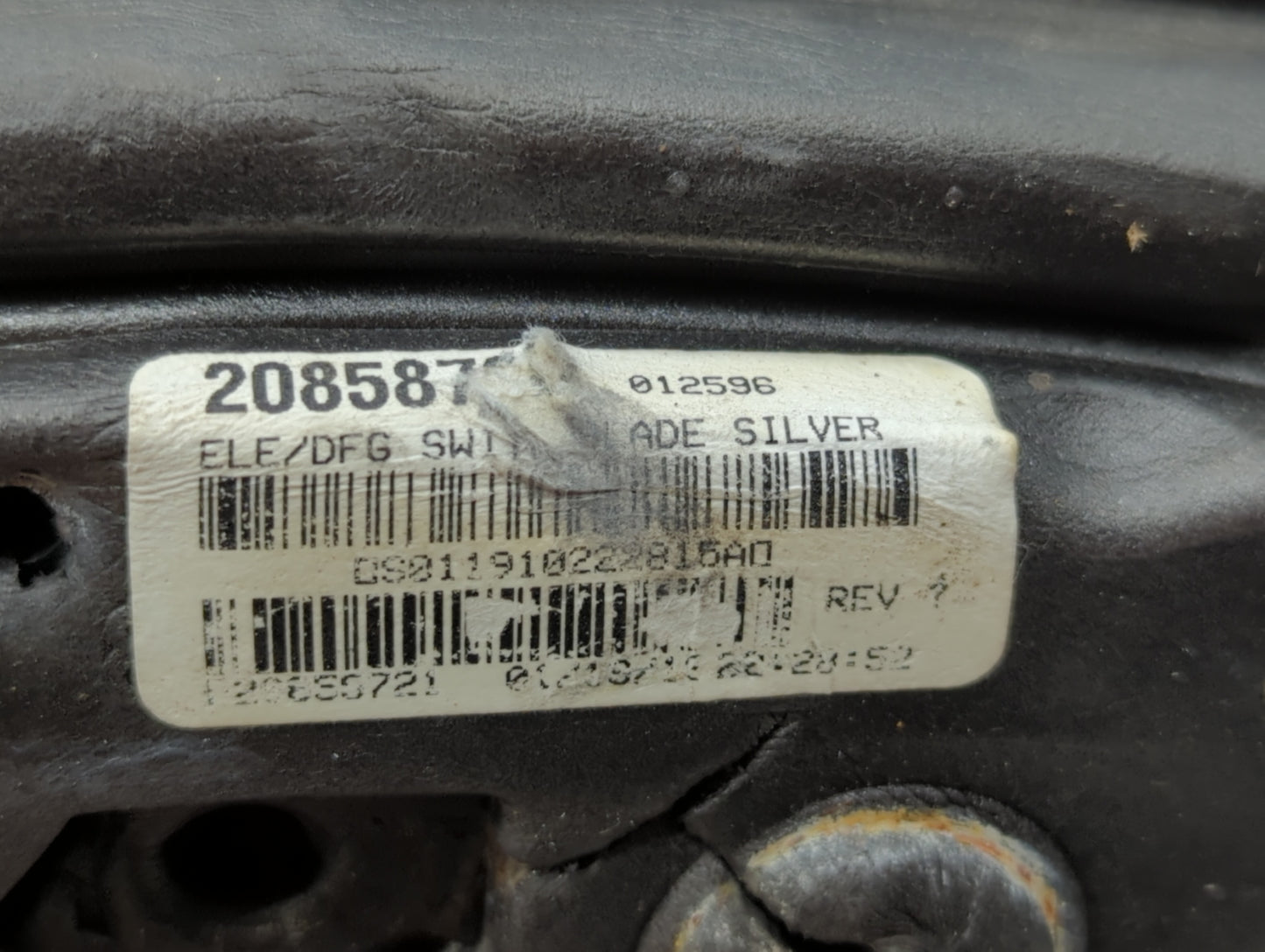 2010-2011 Chevrolet Equinox Driver Side View Mirror - Left Door Mirror OEM Used - Oemusedautoparts1.com