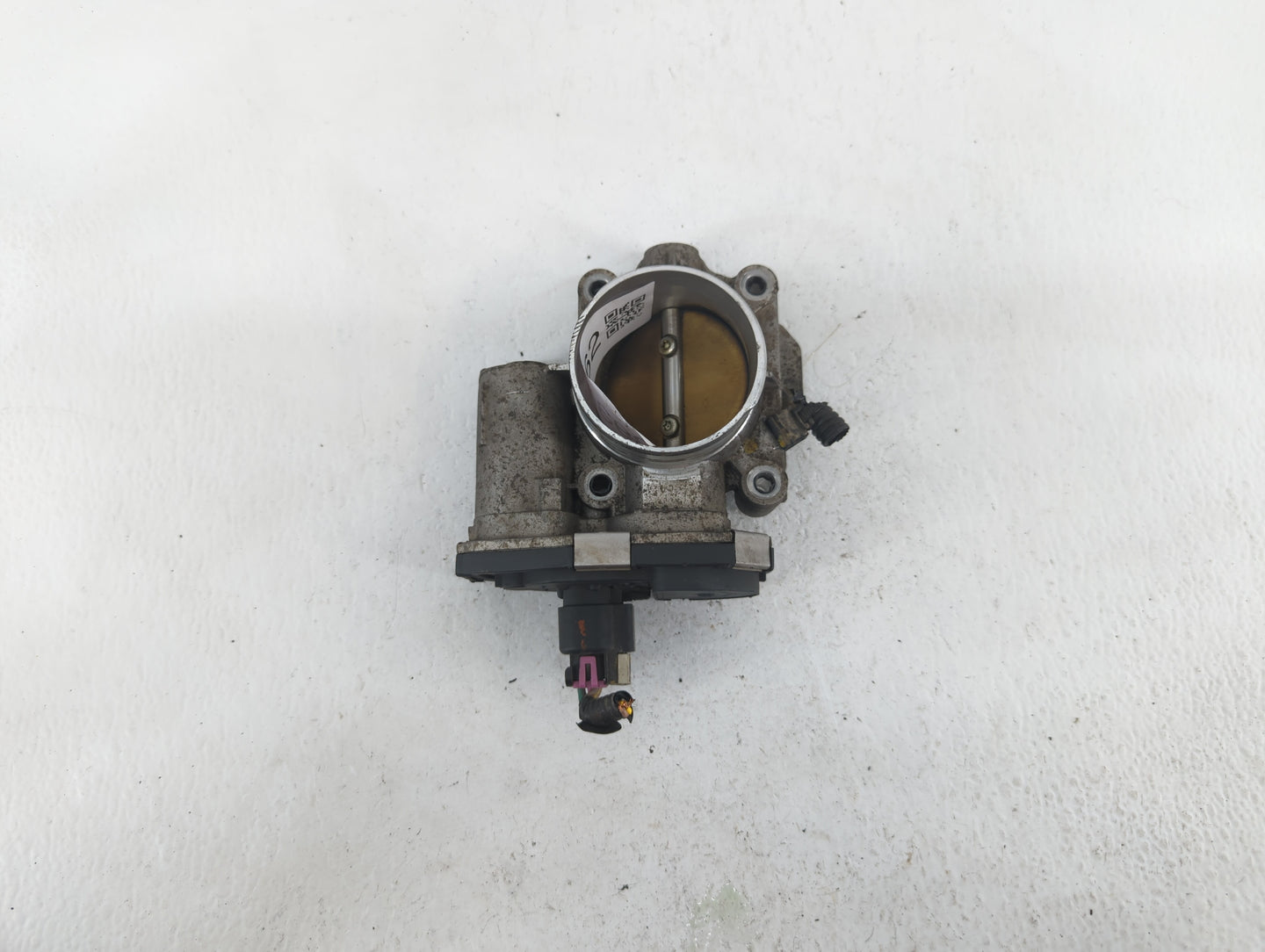 2010-2011 Chevrolet Equinox Throttle Body P/N:9B4G-9F991-A 668AA, 186AA Fits Fits 2007 2008 2009 2010 2011 2012 OEM Used Aut