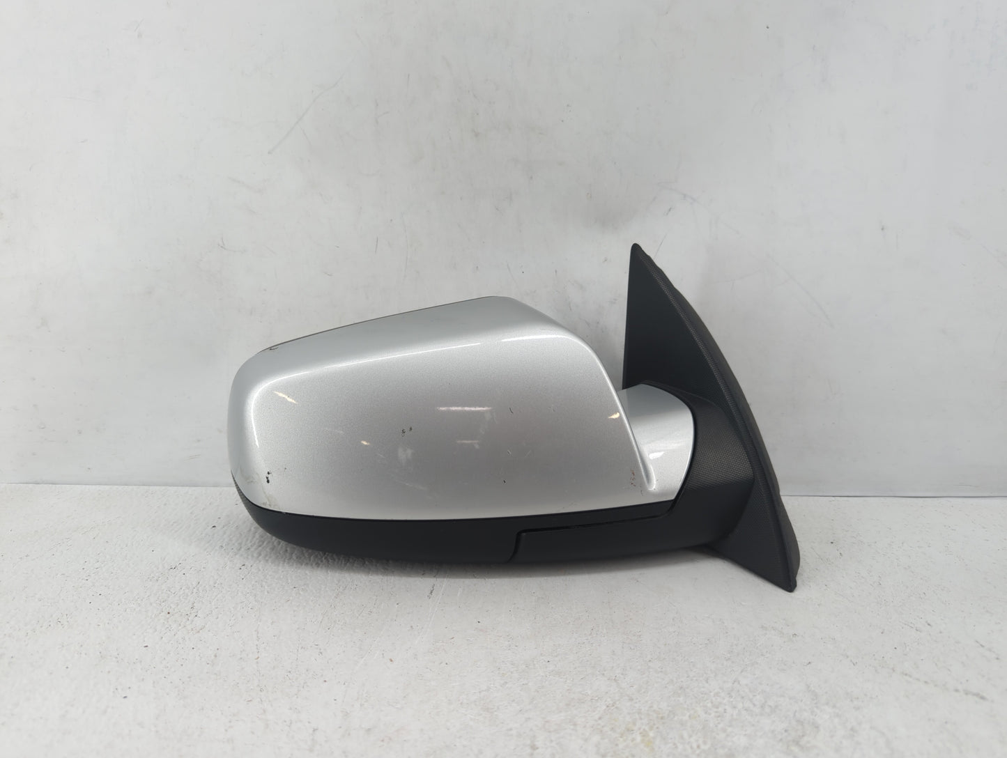 2010-2011 Chevrolet Equinox Passenger Side View Mirror - Right Door Mirror OEM Used - Oemusedautoparts1.com