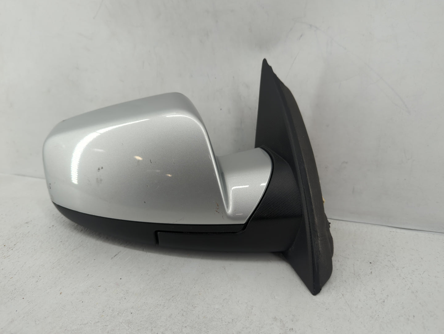 2010-2011 Chevrolet Equinox Passenger Side View Mirror - Right Door Mirror OEM Used - Oemusedautoparts1.com
