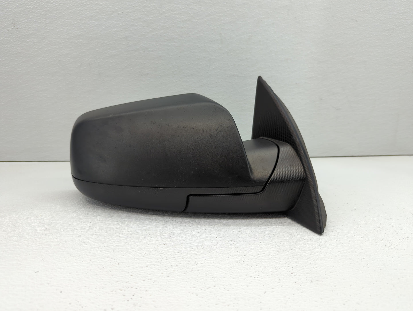 2010-2011 Chevrolet Equinox Passenger Side View Mirror - Right Door Mirror OEM Used - Oemusedautoparts1.com