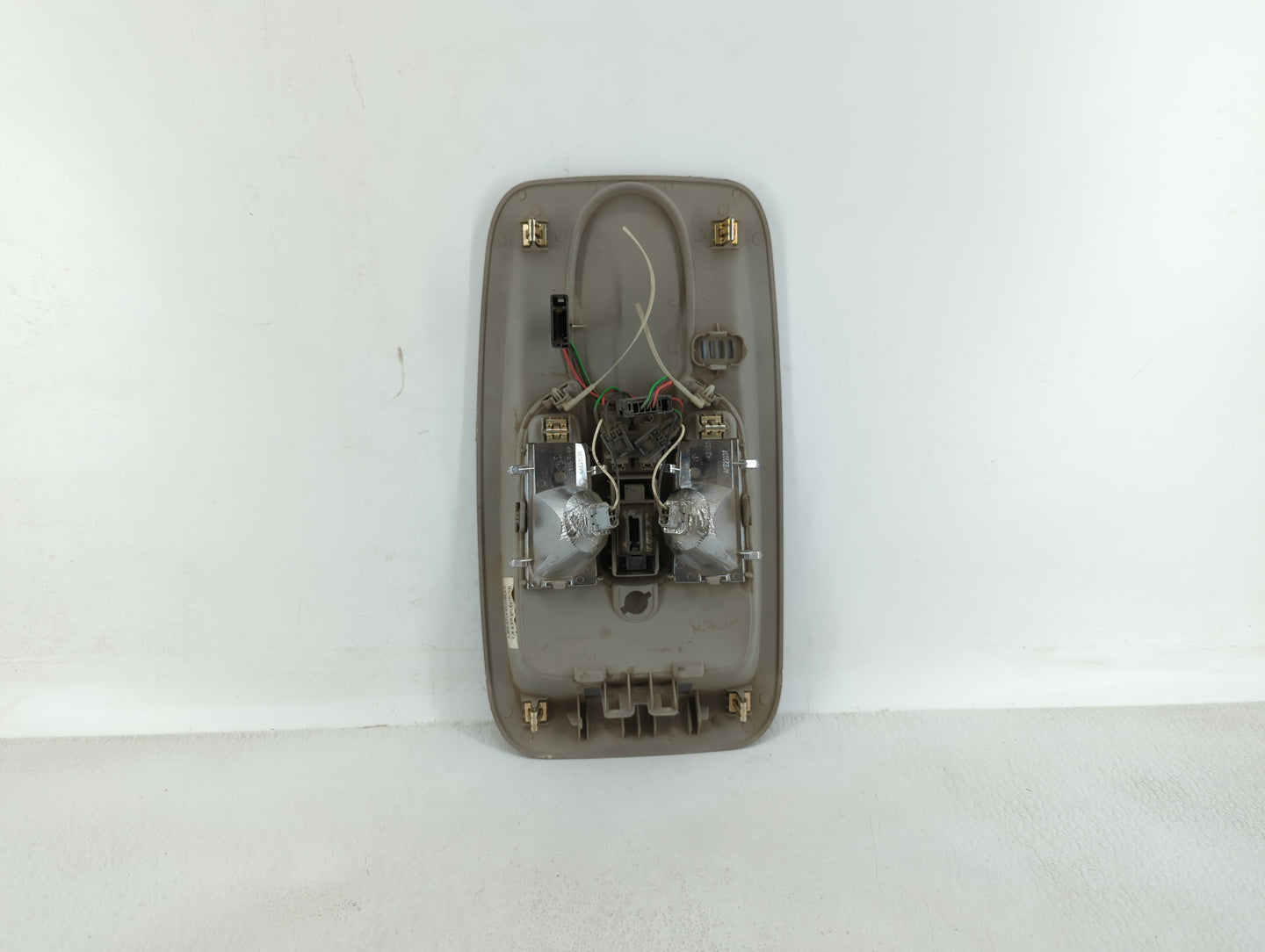 2010-2011 Chevrolet Equinox Overhead Console W/rear Climate Control - Oemusedautoparts1.com