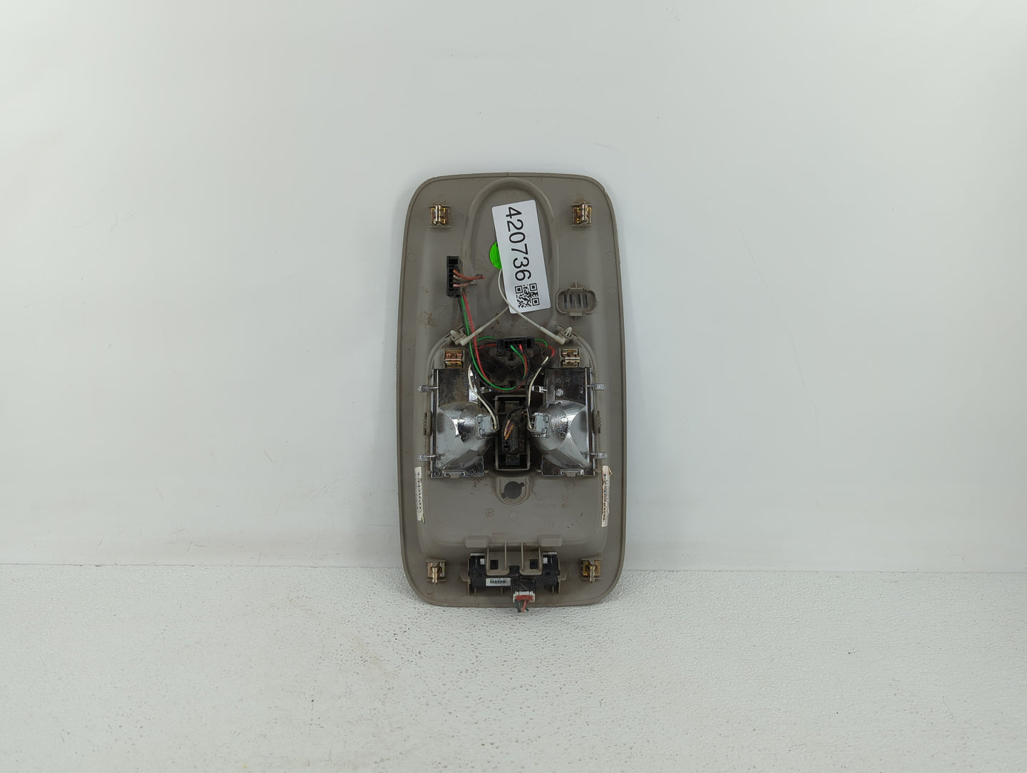 2010-2011 Chevrolet Equinox Overhead Console W/rear Climate Control - Oemusedautoparts1.com