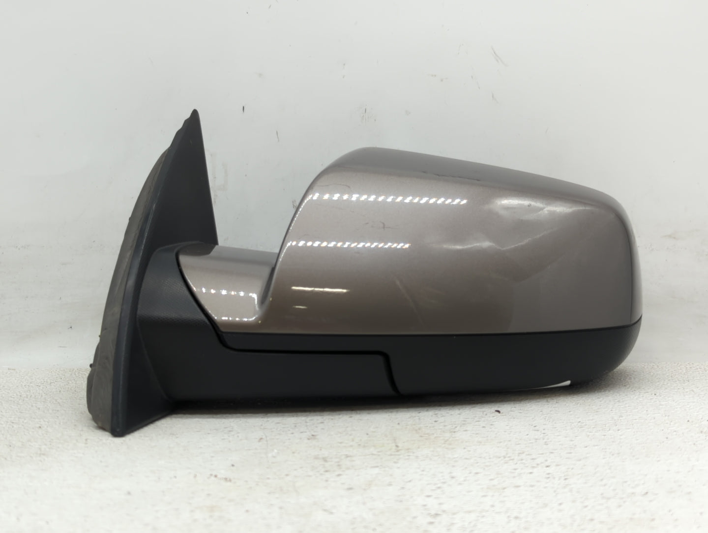 2010-2011 Chevrolet Equinox Driver Side View Mirror - Left Door Mirror OEM Used - Oemusedautoparts1.com
