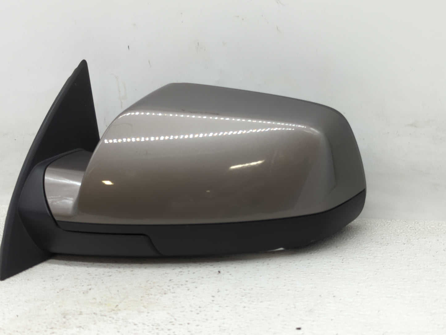 2010-2011 Chevrolet Equinox Driver Side View Mirror - Left Door Mirror OEM Used - Oemusedautoparts1.com