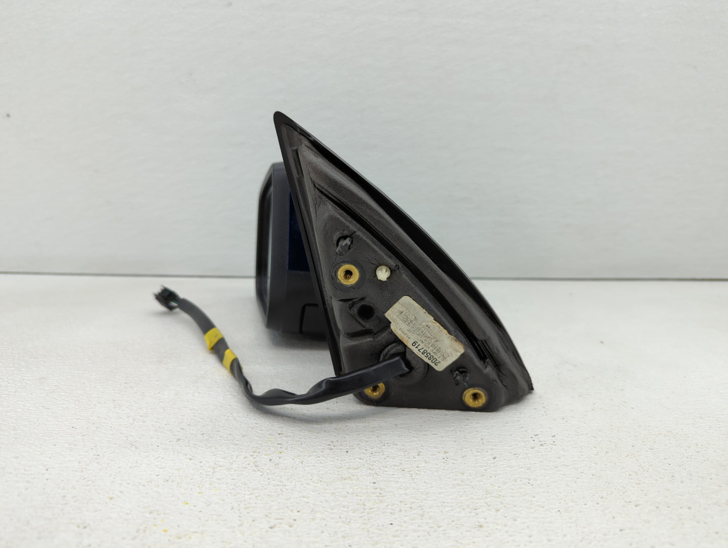 2010-2011 Chevrolet Equinox Driver Side View Mirror - Left Door Mirror OEM Used - Oemusedautoparts1.com