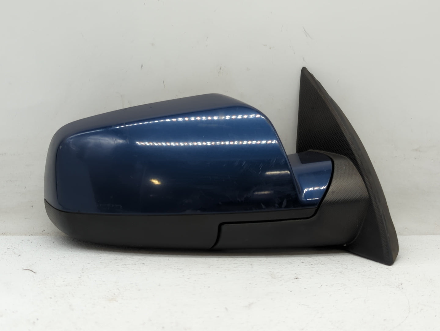 2010-2011 Chevrolet Equinox Passenger Side View Mirror - Right Door Mirror OEM Used - Oemusedautoparts1.com