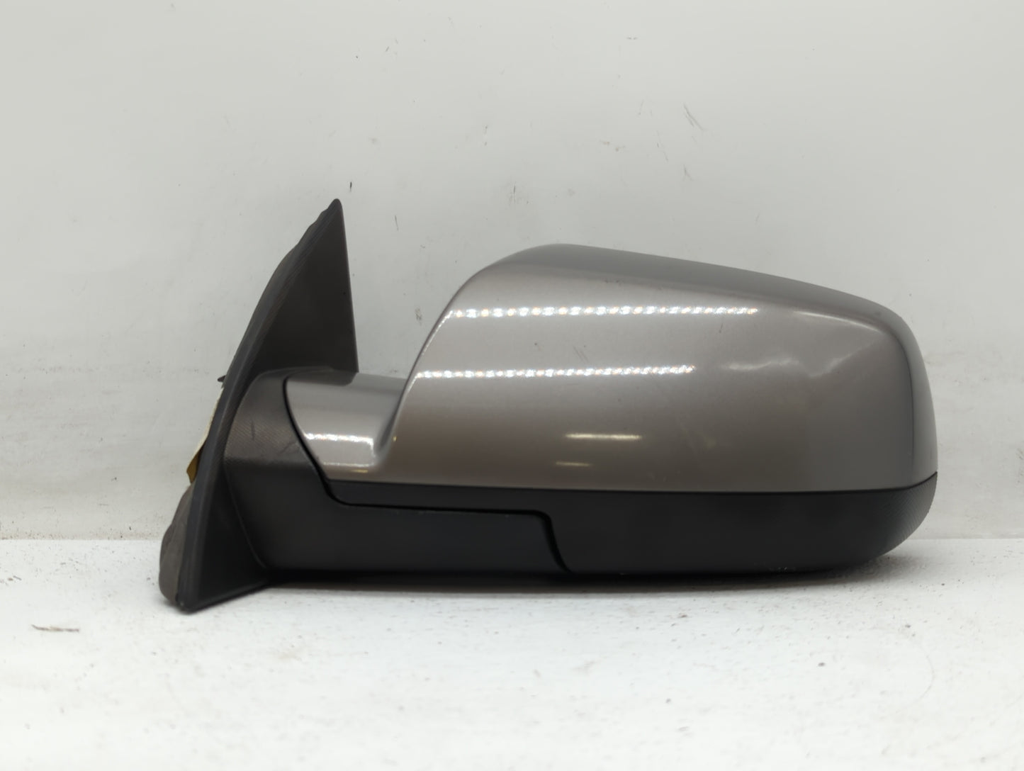 2010-2011 Chevrolet Equinox Driver Side View Mirror - Left Door Mirror OEM Used - Oemusedautoparts1.com