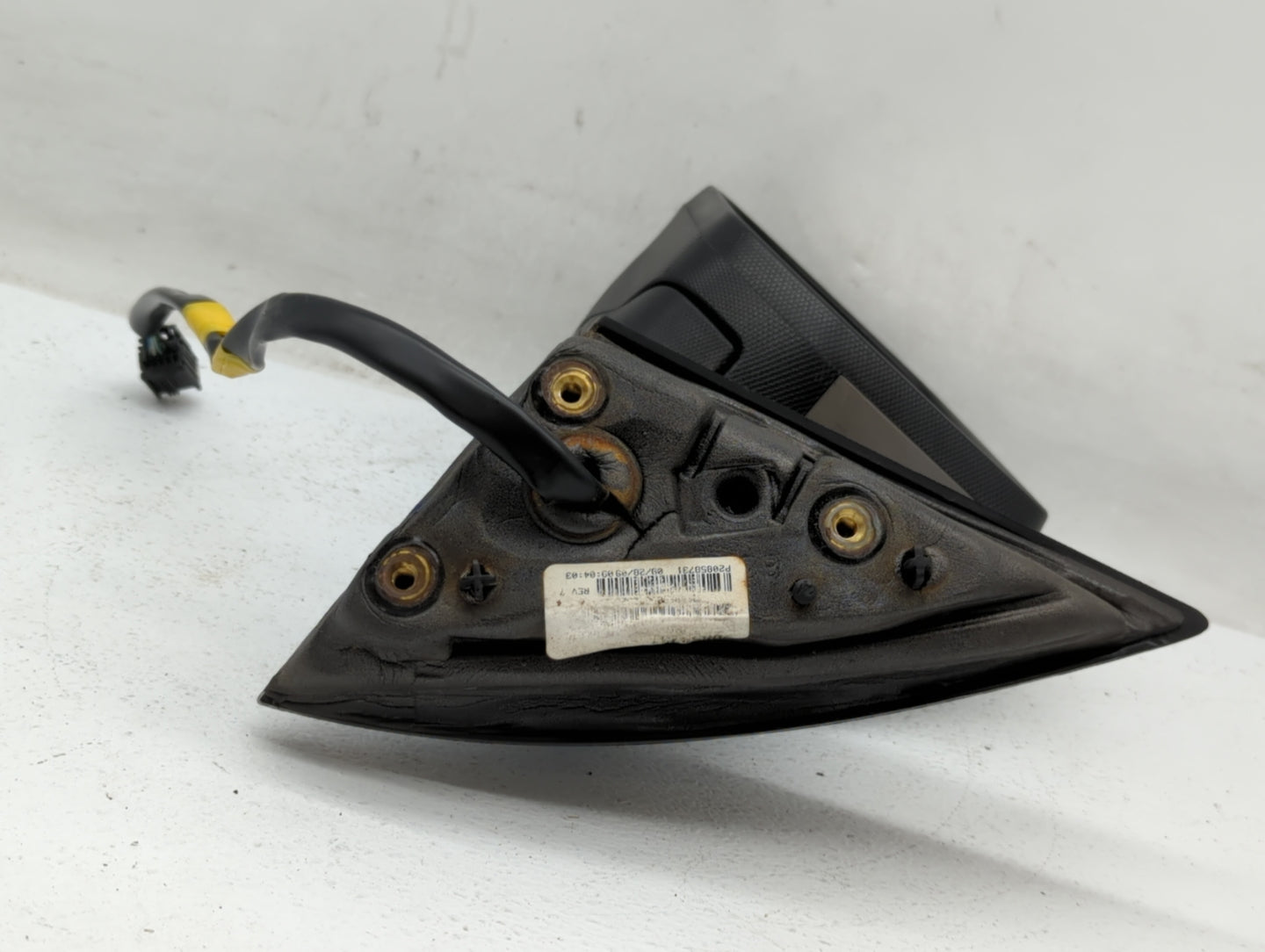 2010-2011 Chevrolet Equinox Driver Side View Mirror - Left Door Mirror OEM Used - Oemusedautoparts1.com