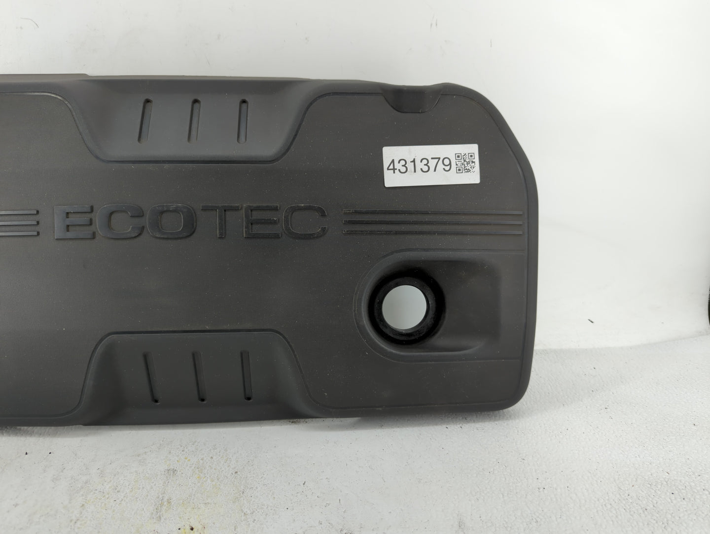 2010 Chevrolet Equinox Engine Cover - Oemusedautoparts1.com