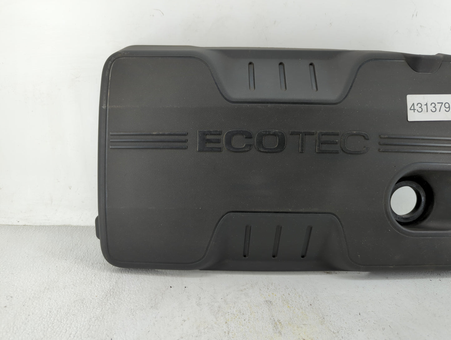 2010 Chevrolet Equinox Engine Cover - Oemusedautoparts1.com