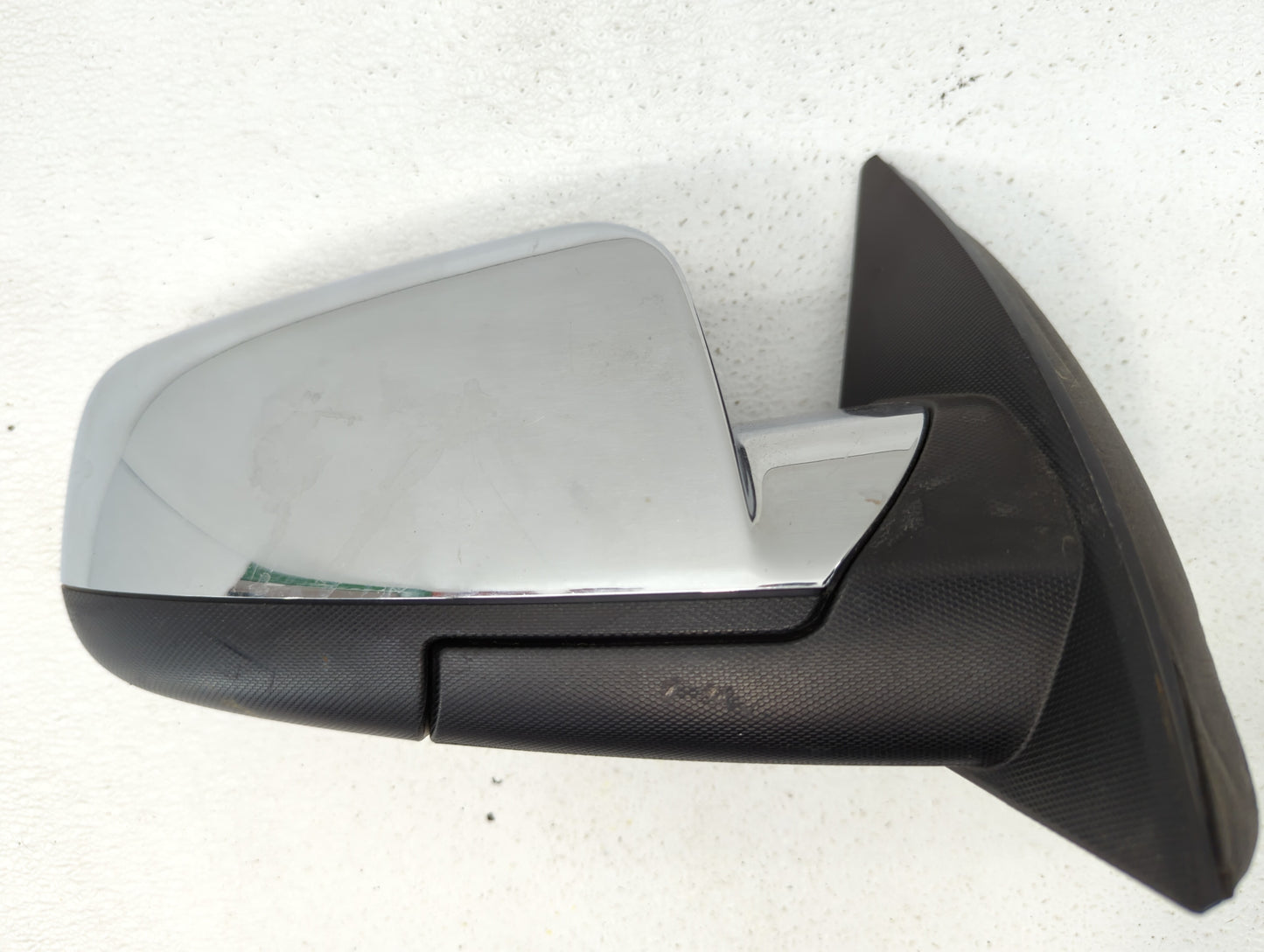 2010-2011 Chevrolet Equinox Passenger Side View Mirror - Right Door Mirror OEM Used - Oemusedautoparts1.com