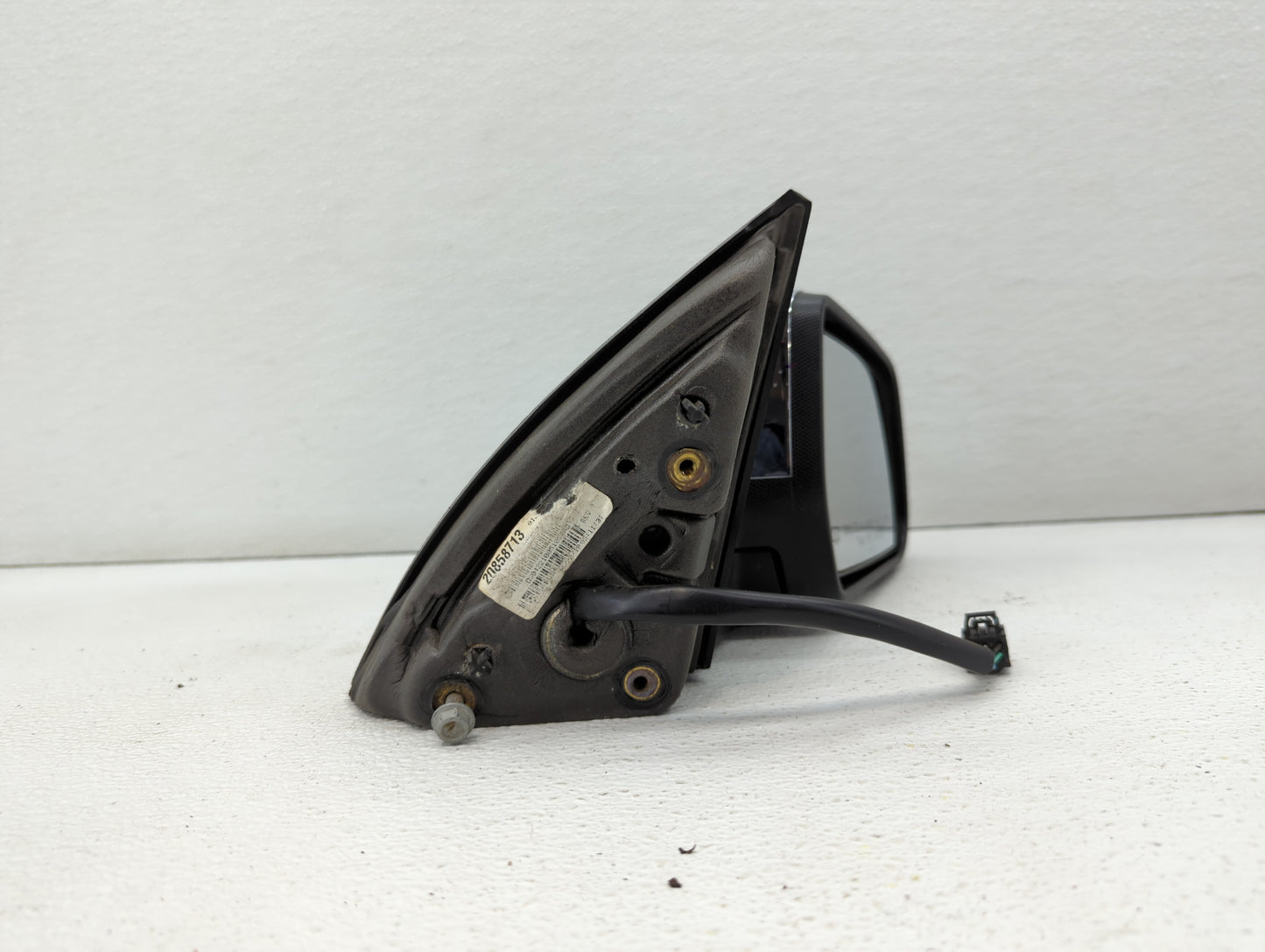 2010-2011 Chevrolet Equinox Passenger Side View Mirror - Right Door Mirror OEM Used - Oemusedautoparts1.com