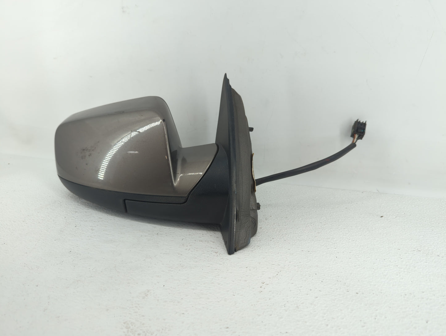 2010-2011 Chevrolet Equinox Passenger Side View Mirror - Right Door Mirror OEM Used - Oemusedautoparts1.com